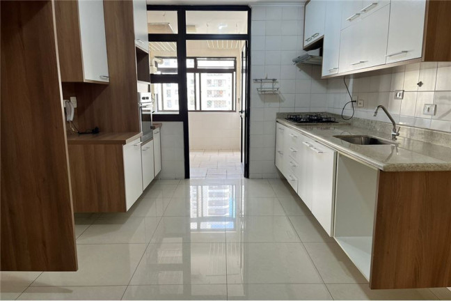 Imagem Imóvel com 4 Quartos à Venda,  em Moema - São Paulo