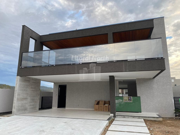 Imagem Casa de Condomínio com 3 Quartos à Venda, 400 m² em Santa Regina - Camboriú Imagem Casa de Condomínio com 3 Quartos à Venda, 400 m² em Santa Regina - Camboriú