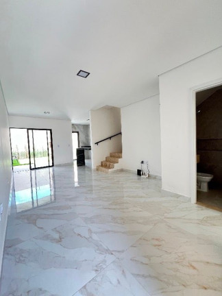 Imagem Casa com 4 Quartos à Venda, 134 m² em Guaribas - Eusébio