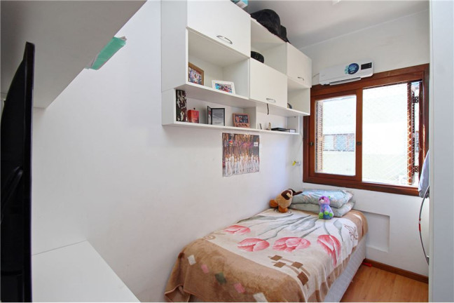Imagem Imóvel com 3 Quartos à Venda, em Teresópolis - Porto Alegre Imagem Imóvel com 3 Quartos à Venda, em Teresópolis - Porto Alegre
