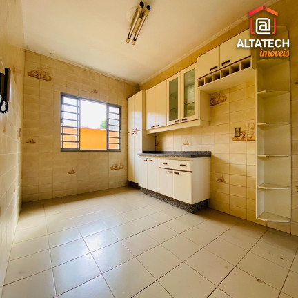 Imagem Casa com 3 Quartos à Venda, 250 m² em Campos Eliseos - Poços De Caldas