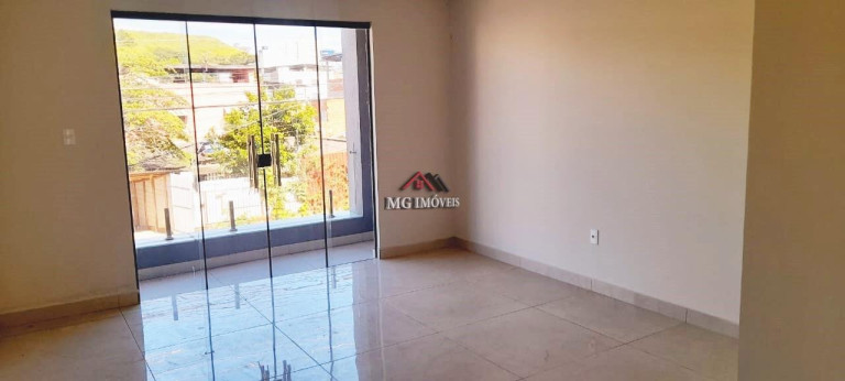 Casa com 3 Quartos à Venda, 155 m² em Veneza - Ipatinga