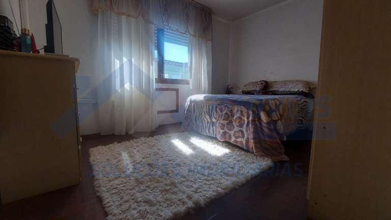 Imagem Imóvel com 3 Quartos à Venda, 82 m² em Jardim Lindóia - Porto Alegre