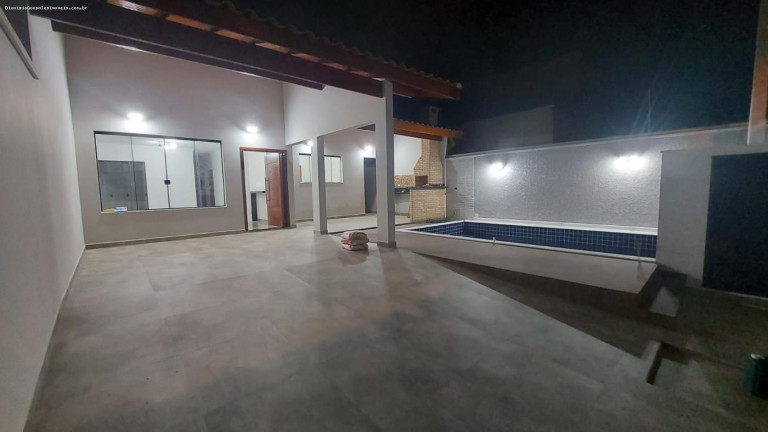 Imagem Casa com 3 Quartos à Venda, 130 m² em Balneário Oásis - Peruíbe Imagem Casa com 3 Quartos à Venda, 130 m² em Balneário Oásis - Peruíbe