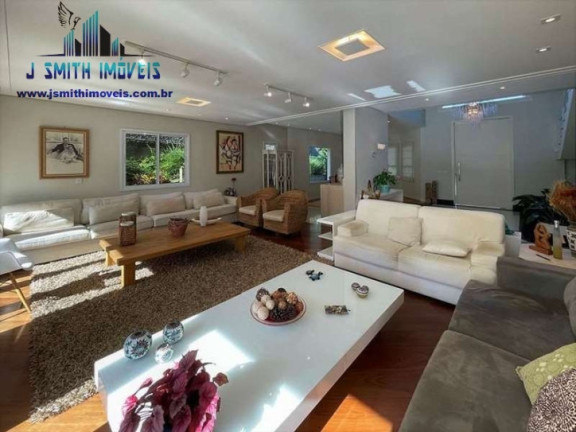 Imagem Casa com 5 Quartos à Venda, 610 m² em Vila Santo Antônio - Cotia Imagem Casa com 5 Quartos à Venda, 610 m² em Vila Santo Antônio - Cotia