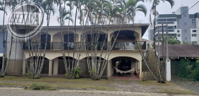 Imagem Casa com 5 Quartos à Venda, 420 m² em Centro - Guaratuba Imagem Casa com 5 Quartos à Venda, 420 m² em Centro - Guaratuba