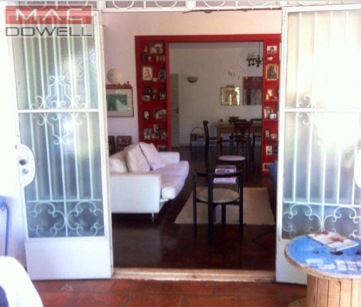 Imagem Casa com 6 Quartos à Venda, 442 m² em Cosme Velho / Rio De Janeiro / Rj - Rio De Janeiro Imagem Casa com 6 Quartos à Venda, 442 m² em Cosme Velho / Rio De Janeiro / Rj - Rio De Janeiro