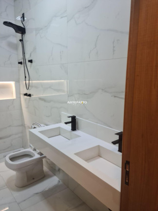 Imagem Casa com 2 Quartos à Venda, 100 m²