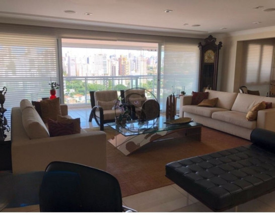 Imagem Imóvel com 3 Quartos à Venda, 847 m² em Pacaembu - São Paulo Imagem Imóvel com 3 Quartos à Venda, 847 m² em Pacaembu - São Paulo