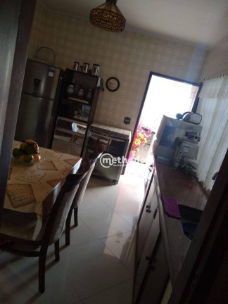 Imagem Casa com 3 Quartos à Venda, 180 m² em Taquaral - Campinas Imagem Casa com 3 Quartos à Venda, 180 m² em Taquaral - Campinas