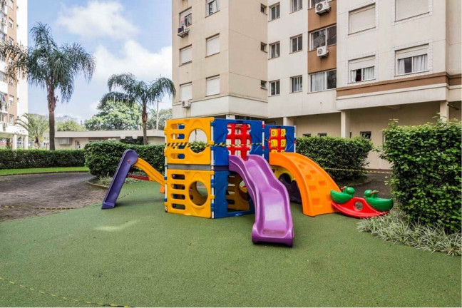 Imagem Imóvel com 3 Quartos à Venda, 69 m² em Vila Ipiranga - Porto Alegre