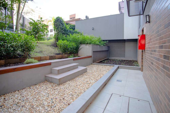 Imagem Imóvel com 2 Quartos à Venda, em Passo Da Areia - Porto Alegre Imagem Imóvel com 2 Quartos à Venda, em Passo Da Areia - Porto Alegre