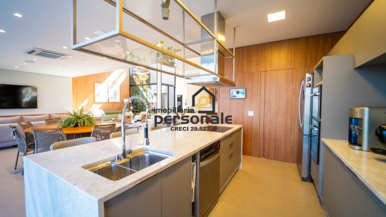 Imagem Imóvel com 4 Quartos à Venda, 440 m² em Saint Patrick - Sorocaba Imagem Imóvel com 4 Quartos à Venda, 440 m² em Saint Patrick - Sorocaba