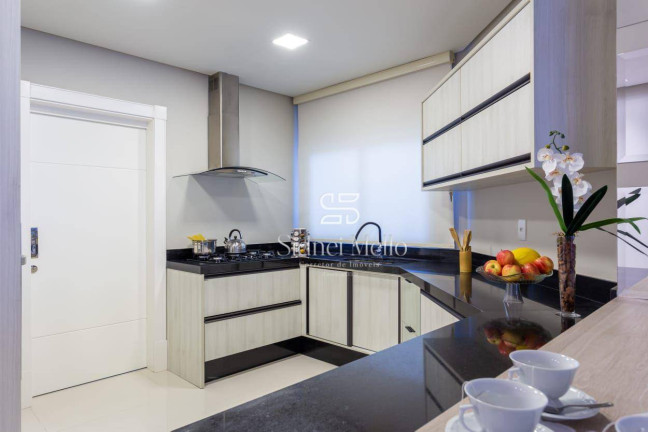Imagem Apartamento com 3 Quartos à Venda, 129 m² em Centro - Balneário Camboriú