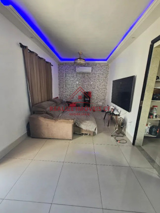 Imagem Casa com 5 Quartos à Venda, 200 m² em Parque Burle - Cabo Frio Imagem Casa com 5 Quartos à Venda, 200 m² em Parque Burle - Cabo Frio