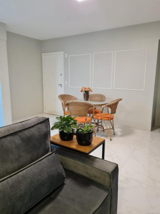 Imagem Apartamento com 2 Quartos à Venda, 65 m² em Centro - Balneário Camboriú