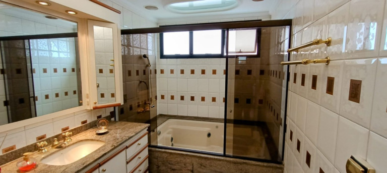 Imagem Imóvel com 4 Quartos à Venda, 200 m² em Bosque Da Saúde - São Paulo