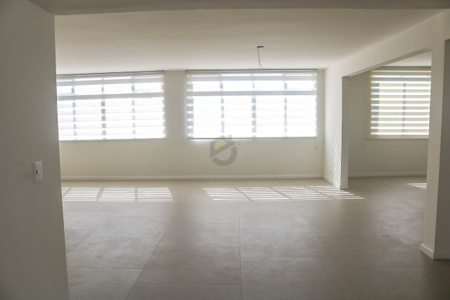 Imagem Apartamento com 3 Quartos à Venda, 172 m² em Centro - Curitiba
