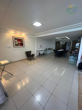 Imagem Apartamento com 4 Quartos à Venda, 304 m²