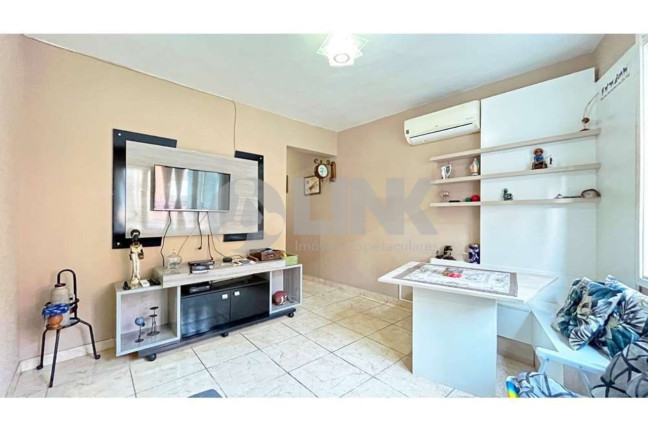 Imagem Apartamento com 2 Quartos à Venda, 57 m² em Centro Histórico - Porto Alegre Imagem Apartamento com 2 Quartos à Venda, 57 m² em Centro Histórico - Porto Alegre