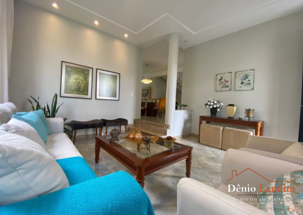 Imagem Casa com 4 Quartos à Venda, 329 m² em Ibituruna - Montes Claros Imagem Casa com 4 Quartos à Venda, 329 m² em Ibituruna - Montes Claros