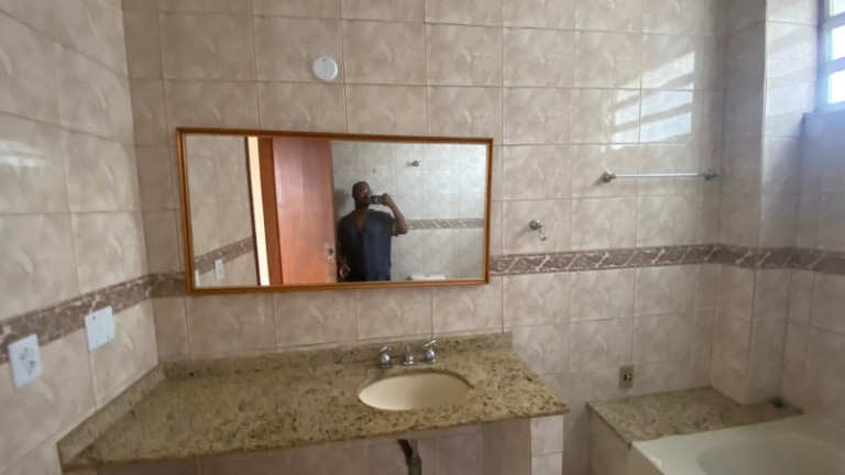 Imagem Casa com 4 Quartos à Venda, 225 m² em Bento Ribeiro - Rio De Janeiro