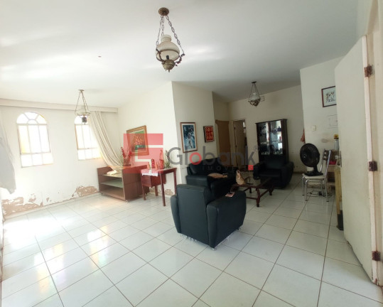 Imagem Casa com 3 Quartos à Venda, 200 m² em Vila Guilhermina - Montes Claros Imagem Casa com 3 Quartos à Venda, 200 m² em Vila Guilhermina - Montes Claros