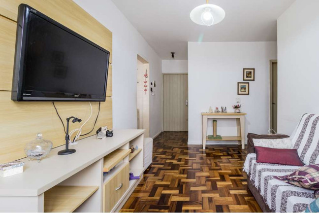 Imagem Apartamento com 2 Quartos à Venda, 61 m² em São Sebastião - Porto Alegre Imagem Apartamento com 2 Quartos à Venda, 61 m² em São Sebastião - Porto Alegre