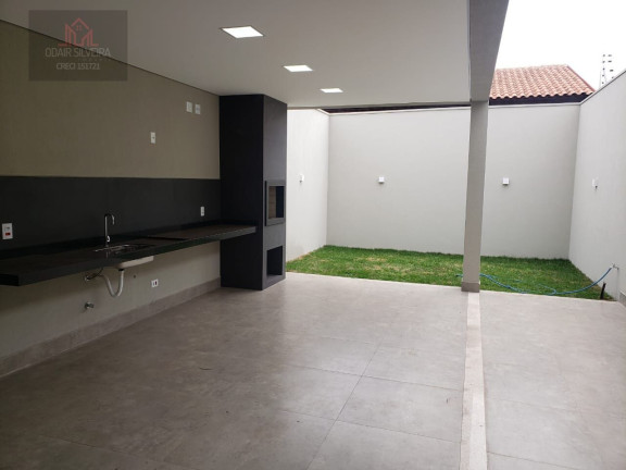 Imagem Casa com 3 Quartos à Venda, 210 m² em Jardim Jacyra - Americana