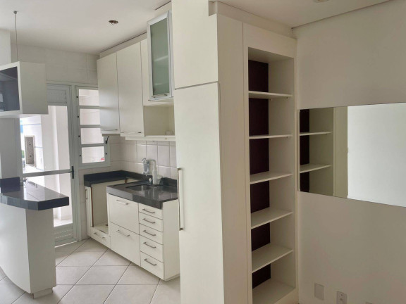 Imagem Apartamento com 2 Quartos à Venda, 72 m² em Itacorubi - Florianópolis