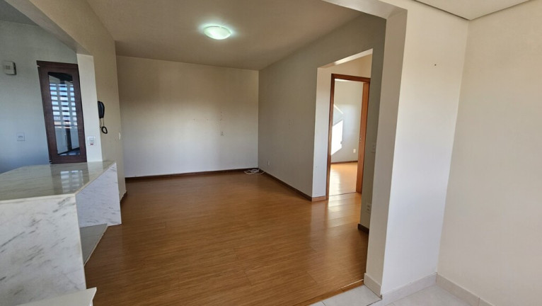 Imagem Imóvel com 2 Quartos à Venda, em Passo Da Areia - Porto Alegre Imagem Imóvel com 2 Quartos à Venda, em Passo Da Areia - Porto Alegre