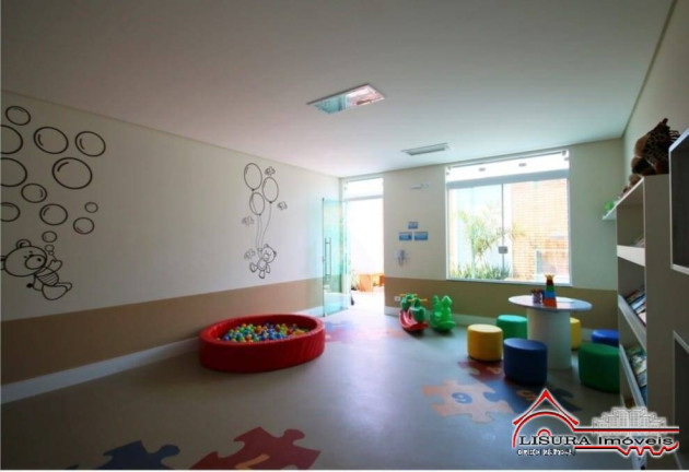 Imagem Apartamento com 3 Quartos à Venda, 92 m² em Centro - Jacareí