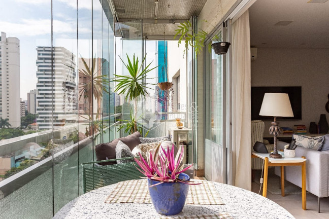 Imagem Apartamento com 2 Quartos à Venda, 114 m² em Moema - São Paulo
