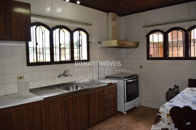 Imagem Casa com 3 Quartos à Venda, 280 m² em Região Da Abernéssia - Campos Do Jordão Imagem Casa com 3 Quartos à Venda, 280 m² em Região Da Abernéssia - Campos Do Jordão