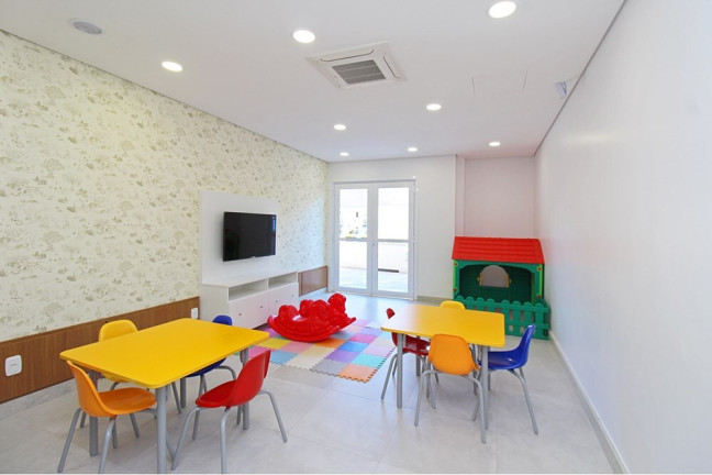 Imagem Imóvel com 3 Quartos à Venda, 104 m² em Petrópolis - Porto Alegre Imagem Imóvel com 3 Quartos à Venda, 104 m² em Petrópolis - Porto Alegre