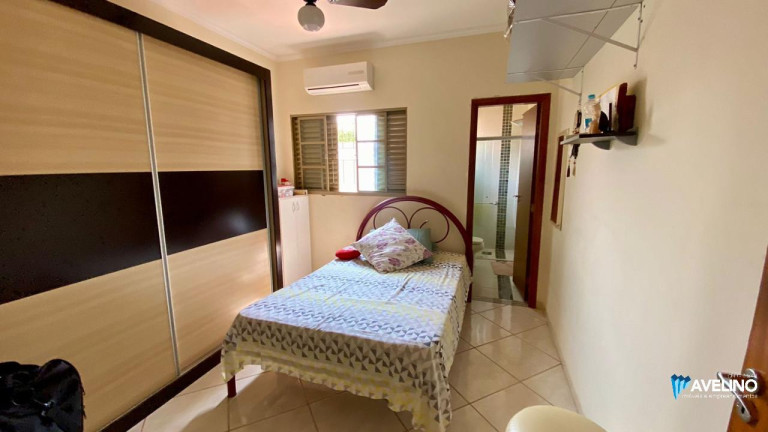 Imagem Casa com 3 Quartos à Venda, 227 m² em Vila Vilas Boas - Campo Grande Imagem Casa com 3 Quartos à Venda, 227 m² em Vila Vilas Boas - Campo Grande
