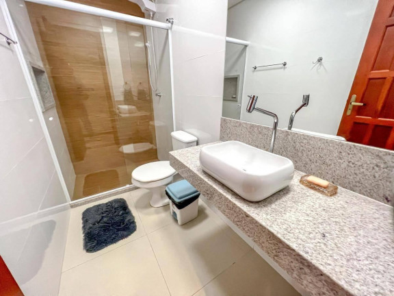 Imagem Casa com 6 Quartos à Venda, 370 m² Imagem Casa com 6 Quartos à Venda, 370 m²