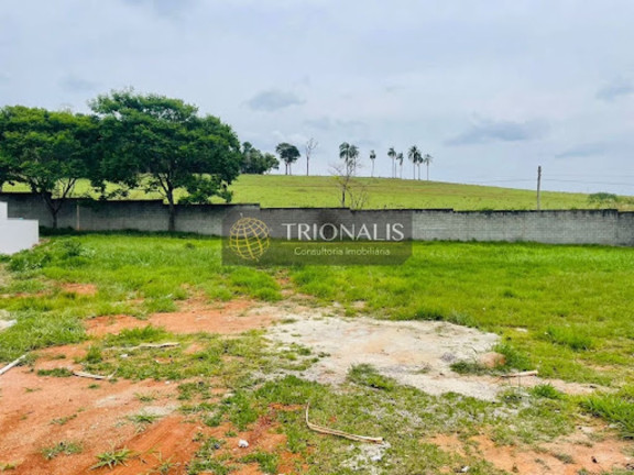 Terreno à Venda, 697 m² em Condomínio Figueira Garden - Atibaia