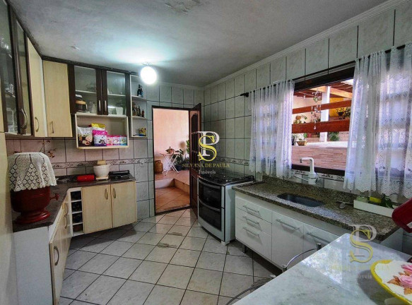 Imagem Casa com 3 Quartos à Venda, 220 m² em Terra Preta - Mairiporã Imagem Casa com 3 Quartos à Venda, 220 m² em Terra Preta - Mairiporã
