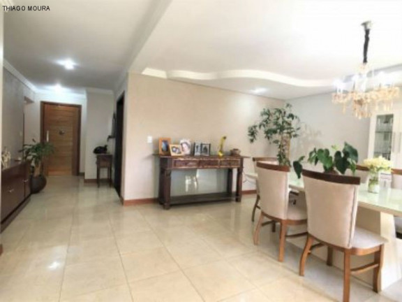 Imagem Imóvel com 4 Quartos à Venda, 175 m² em Jardim Itu - Porto Alegre Imagem Imóvel com 4 Quartos à Venda, 175 m² em Jardim Itu - Porto Alegre