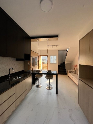 Casa com 2 Quartos à Venda, 84 m² em Rio Do Ouro - Caraguatatuba