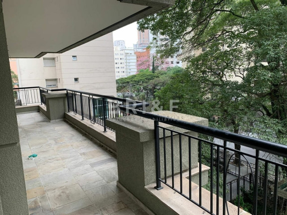 Imagem Apartamento com 3 Quartos à Venda, 223 m² em Vila Uberabinha - São Paulo