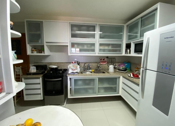 Imagem Apartamento com 4 Quartos à Venda, 133 m² em Armação - Salvador