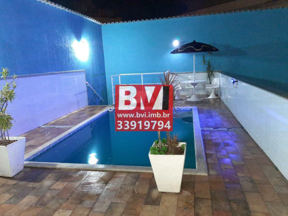 Imagem Casa com 6 Quartos à Venda, 500 m² em Vista Alegre - Rio De Janeiro Imagem Casa com 6 Quartos à Venda, 500 m² em Vista Alegre - Rio De Janeiro