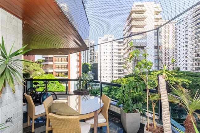 Imagem Apartamento com 4 Quartos à Venda, 357 m² em Moema - São Paulo