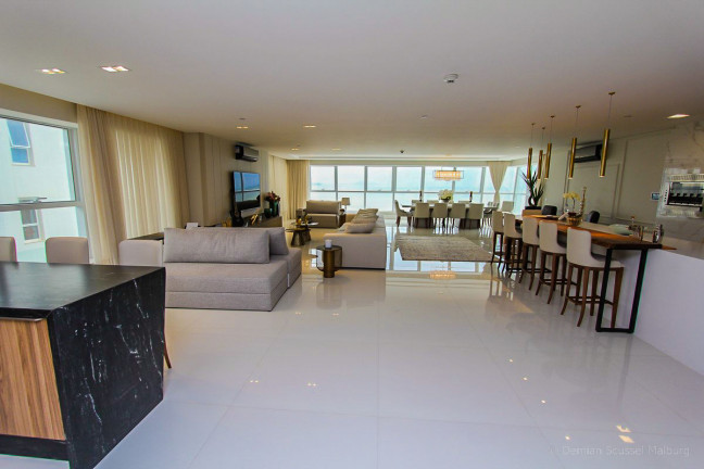Imagem Apartamento com 4 Quartos à Venda, 300 m² em Centro - Balneário Camboriú Imagem Apartamento com 4 Quartos à Venda, 300 m² em Centro - Balneário Camboriú