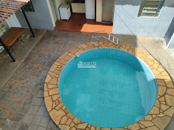 Imagem Casa com 4 Quartos à Venda, 325 m² em Estados Unidos - Uberaba Imagem Casa com 4 Quartos à Venda, 325 m² em Estados Unidos - Uberaba