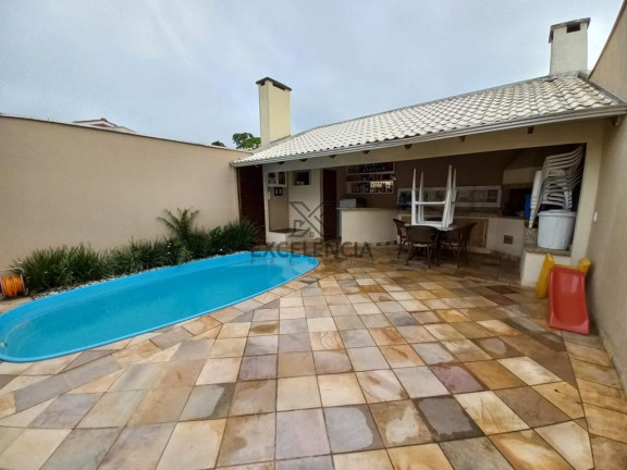 Imagem Casa com 3 Quartos à Venda,  em Centro - Guaratuba