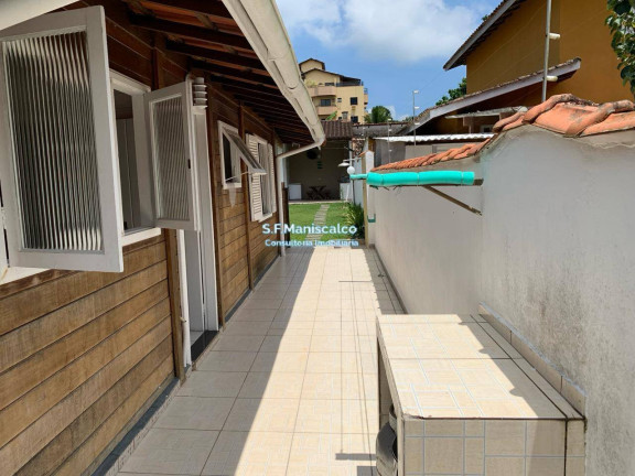 Imagem Casa com 3 Quartos à Venda, 342 m² em Toninhas - Ubatuba Imagem Casa com 3 Quartos à Venda, 342 m² em Toninhas - Ubatuba