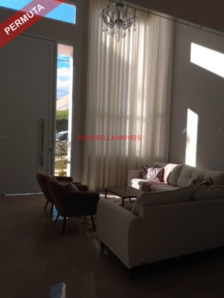 Imagem Casa com 3 Quartos à Venda, 304 m² em Loteamento Vale Azul I - Jundiaí Imagem Casa com 3 Quartos à Venda, 304 m² em Loteamento Vale Azul I - Jundiaí